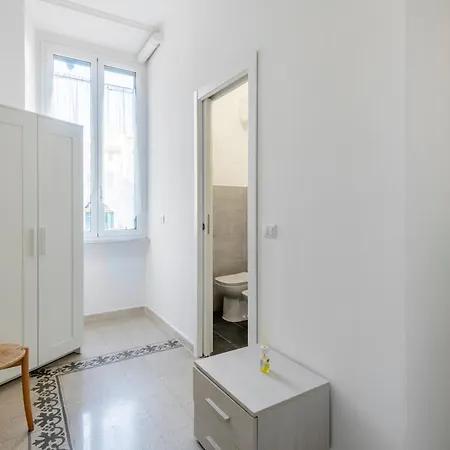 Elegant 3 Bedroom San Pietro Station 200 Mt 公寓 *